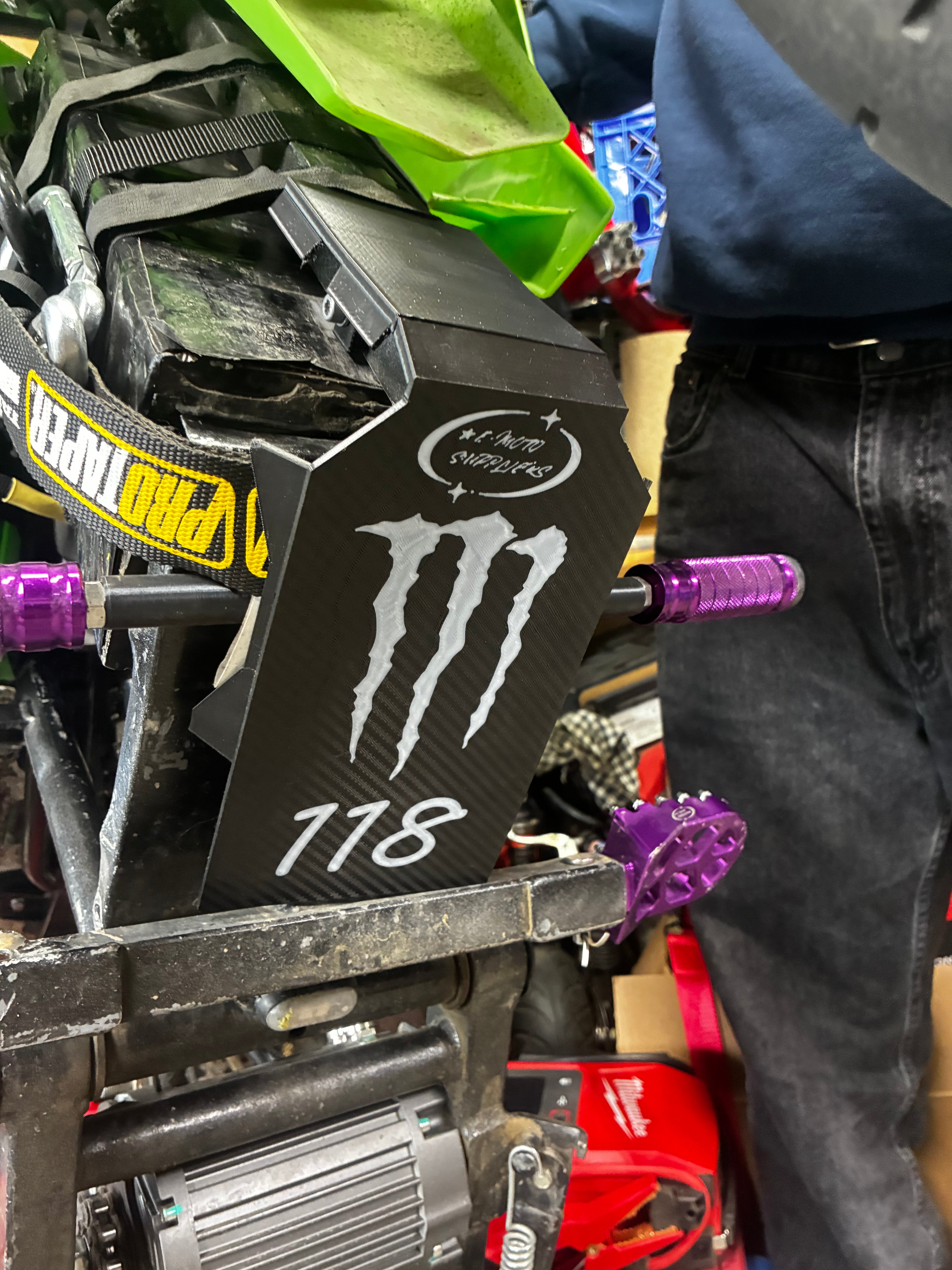 3d printed skid late for razor
